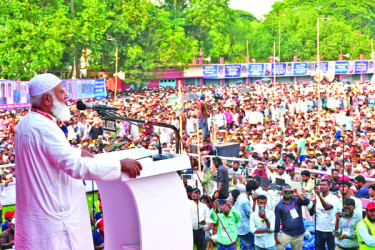 জাতির সঙ্গে গাদ্দারি বেইমানি করবেন না