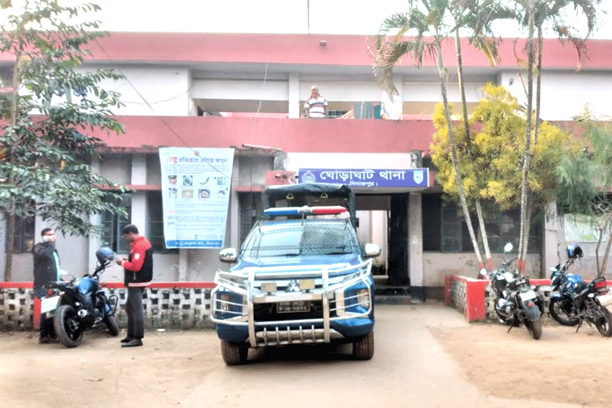 ঘোড়াঘাটে বৃদ্ধের গলাকাটা মরদেহ উদ্ধার