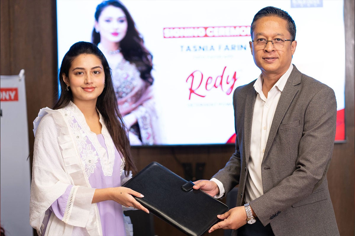 রেডি ডিটারজেন্ট পাউডারের ব্র্যান্ড ক্যাম্পেইনে আবারও তাসনিয়া ফারিন