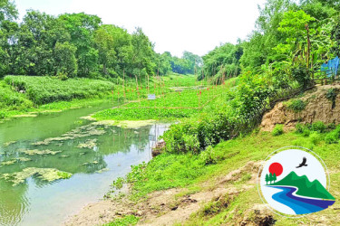 অস্তিত্ব সংকটে মাথাভাঙ্গা নদী