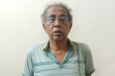 সাত পাসপোর্টসহ লালমনিরহাট সীমান্তে পররাষ্ট্র মন্ত্রণালয়ের সাবেক ডিজি সাব্বির আটক
