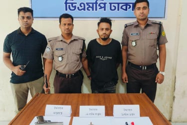 মিরপুরে বিদেশি পিস্তল-গুলিসহ আটক ১