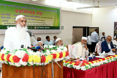 পশুর চামড়া নির্ধারিত মূল্যে বিক্রি হবে, দালালদের হাত ভেঙে দেওয়া হবে: ধর্মমন্ত্রী