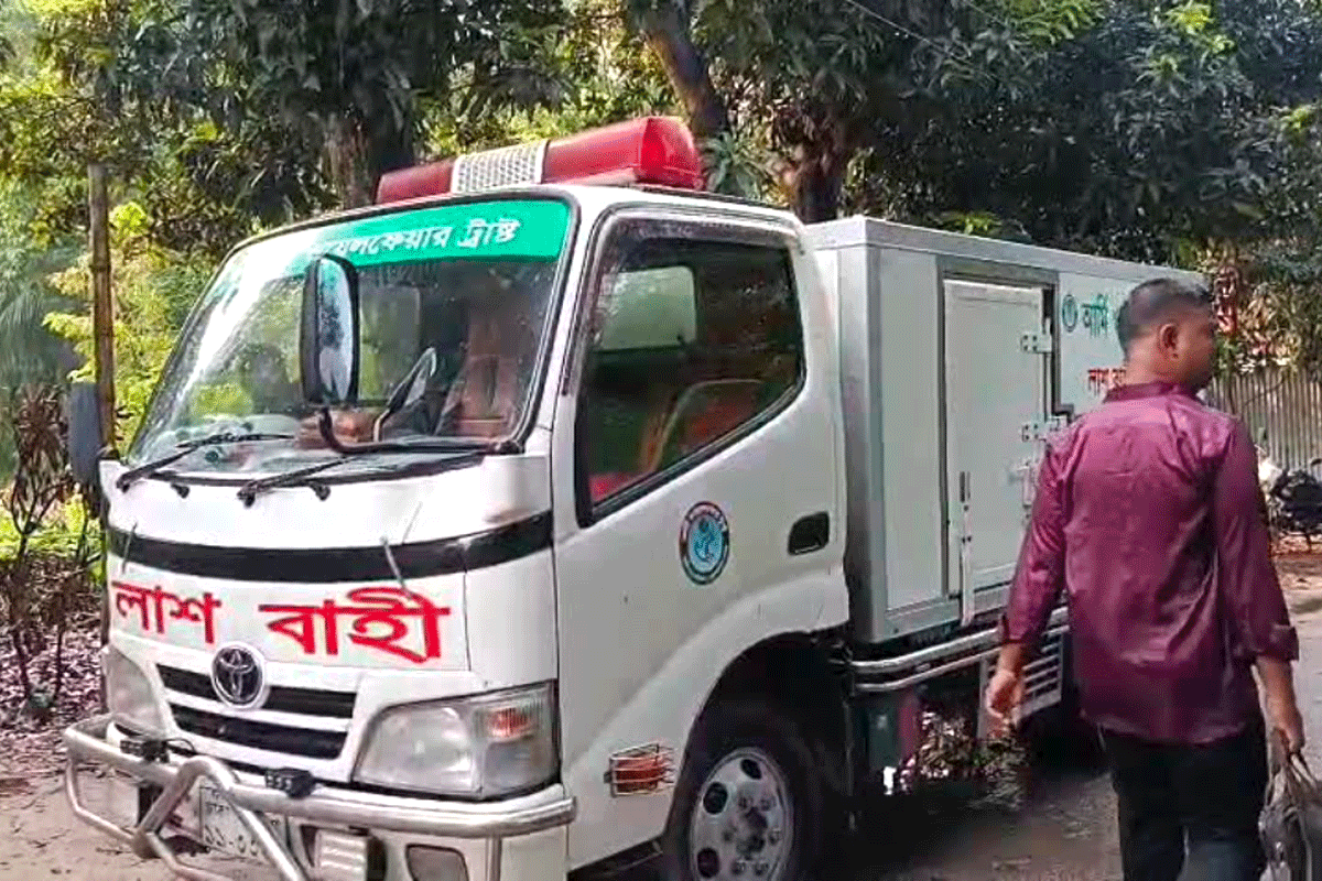 গজারিয়ায় নানা বাড়ির আঙিনায় কারিনার দাফন সম্পন্ন