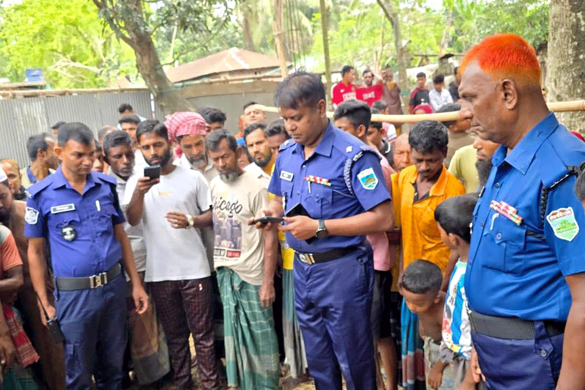 বগুড়ায় জমি বিরোধে দুই ভাইকে কুপিয়ে হত্যা