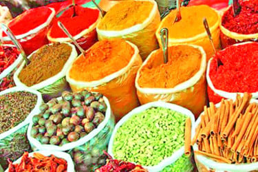 চোরাইপথে ঢুকছে মসলা