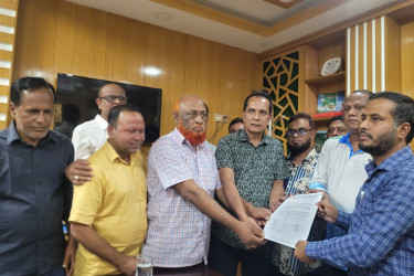 শরীয়তপুরে চিকিৎসকের ওপর হামলাকারীদের বিচার দাবিতে শেরপুরে মানববন্ধন