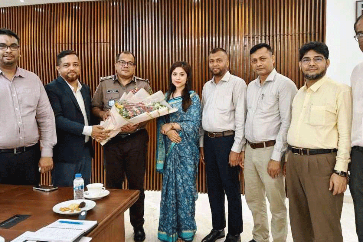 সিএমপি কমিশনারের সঙ্গে রিহ্যাব চট্টগ্রামের মতবিনিময়