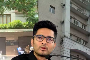 অভিষেক ব্যানার্জীর বাড়ির অংশ ভাঙার নোটিস