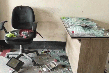 রূপগঞ্জে চাঁদা না পেয়ে ব্যাবসা প্রতিষ্ঠানে হামলার অভিযোগ