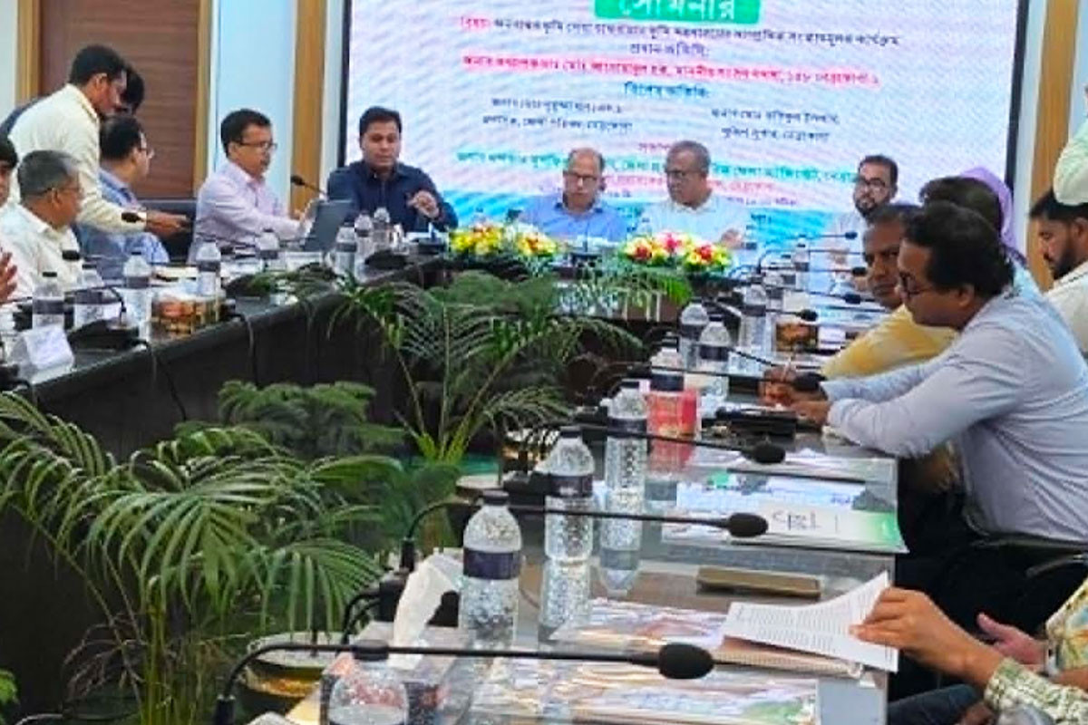 ভূমি সেবা সহজ করতে আন্তরিকতা ও জবাবদিহিতার আহ্বান