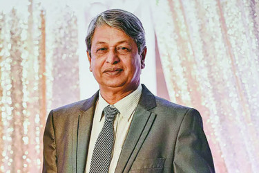 চলে গেলেন দিলু মজুমদার