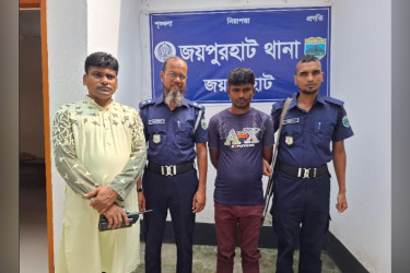 জয়পুরহাটে ১২ বছরের শিশুকে ধর্ষণের অভিযোগ, সৎ বাবা গ্রেফতার