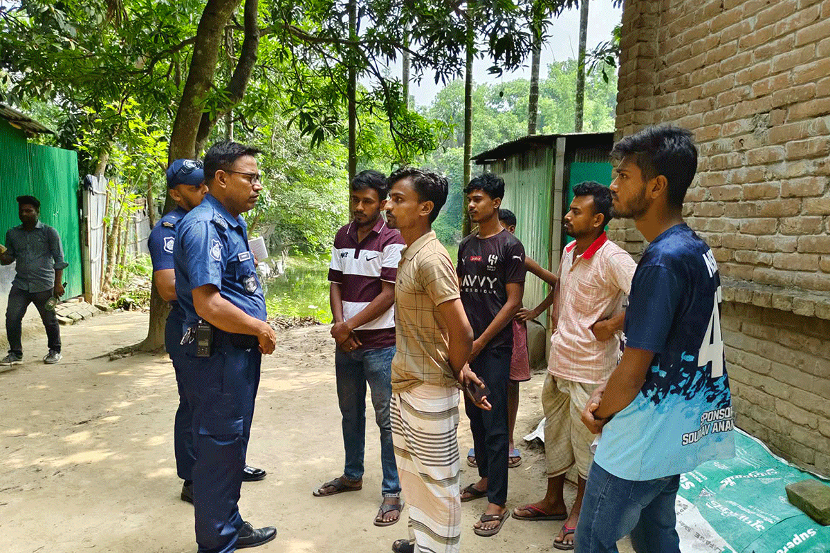 কুষ্টিয়ায় ছাত্রদল সভাপতির বাড়িতে হামলার অভিযোগ