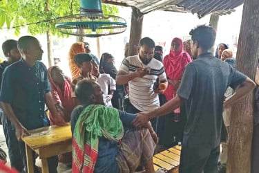 ঝিনাইদহে গৃহবধূকে কুপিয়ে হত্যা