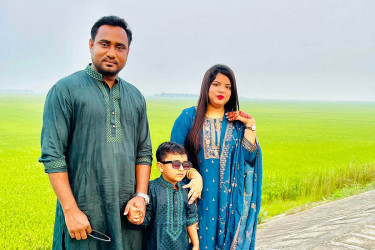 পিকআপ-মোটরসাইকেলের সংঘর্ষ, শেষ হলো একটি পরিবার