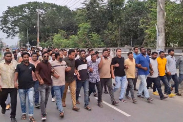 যুবদল নেতার ওপর হামলার প্রতিবাদে জয়পুরহাটে বিক্ষোভ মিছিল