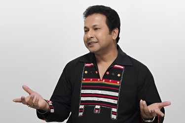 ‘কোনো সিনেমা বা ক্রেজ নেই, অথচ দুই-তিনটা বডিগার্ড নিয়ে ঘোরে’