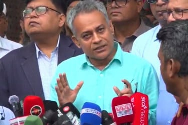 ভাড়া বেশি নেওয়ার অভিযোগ পেলে তাৎক্ষণিক ব্যবস্থা : সড়কমন্ত্রী