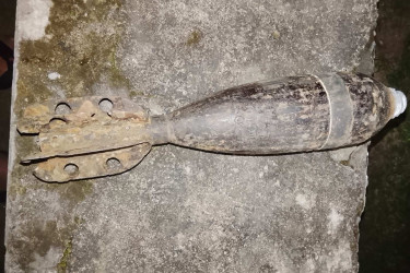 নদী থেকে বালু তোলার সময় পরিত্যক্ত মর্টাল শেল উদ্ধার