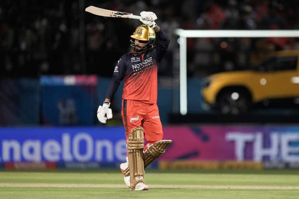 পাতিদারের টর্নেডো ব্যাটিংয়ে ফাইনালে আরসিবি