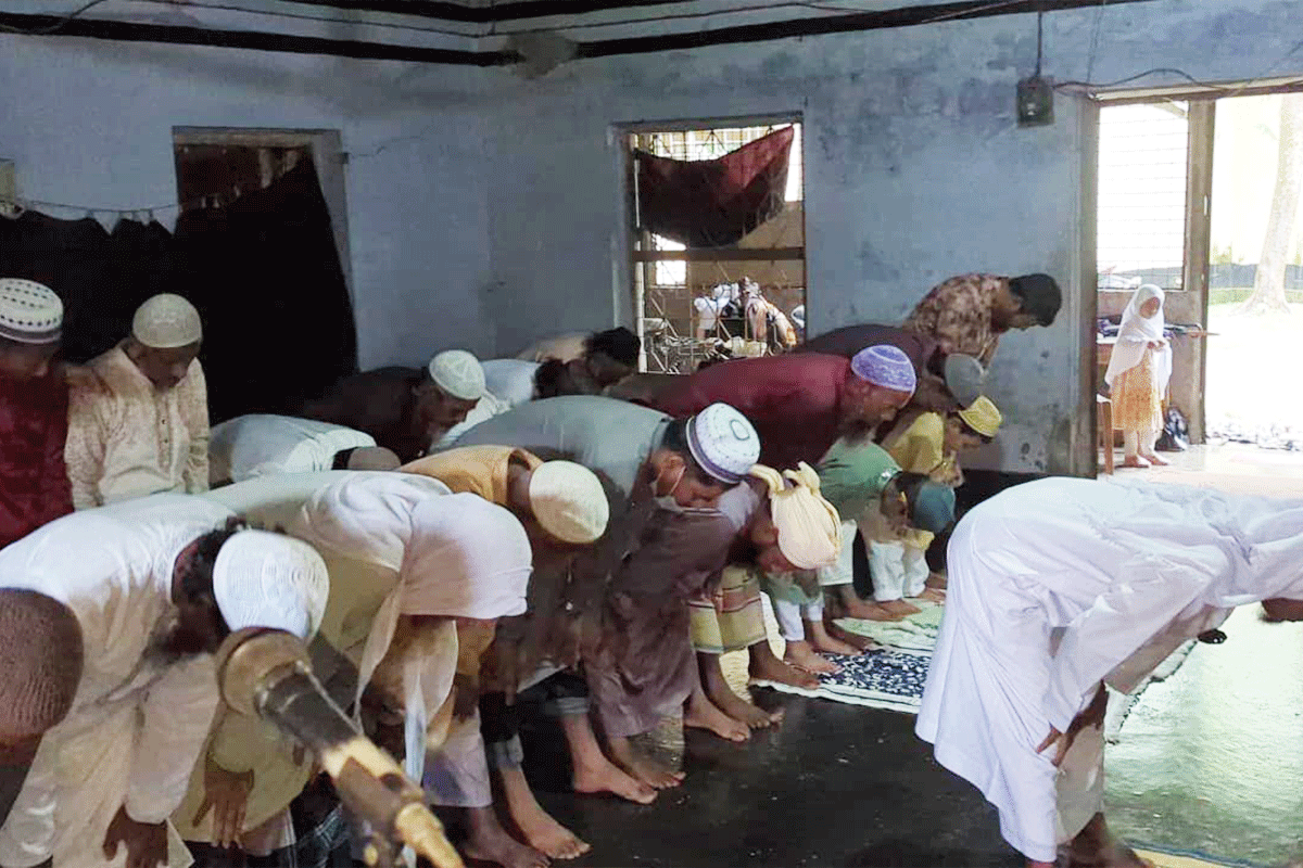 বগুড়ায় সৌদির সঙ্গে মিল রেখে ঈদুল আজহা উদযাপন
