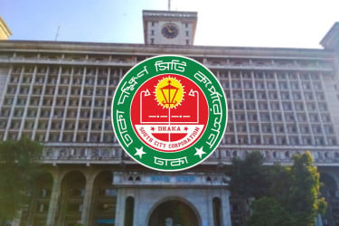 ৮ ঘণ্টায় প্রথম দিনের বর্জ্য অপসারণের লক্ষ্যমাত্রা ডিএসসিসির