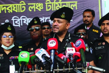 ঈদ যাত্রায় টার্মিনাল, পশুর হাট ও নৌপথে র‍্যাবের নিরাপত্তা জোরদার