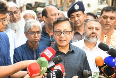 চামড়াশিল্পকে রপ্তানিমুখী খাতে পরিণত করার লক্ষ্য সরকারের : বাণিজ্যমন্ত্রী
