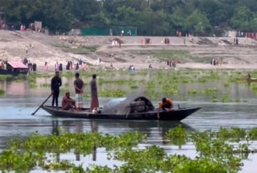 সন্তানকে নদীতে ফেলে মায়ের আত্মহত্যার চেষ্টা, নিখোঁজ শিশু