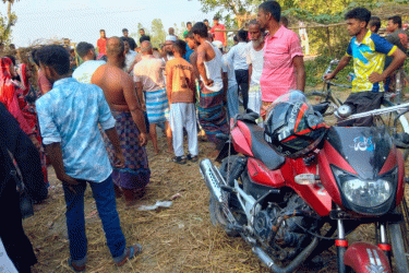দুলাভাইয়ের মোটরসাইকেল থেকে ছিটকে পড়ে শ্যালিকার মৃত্যু
