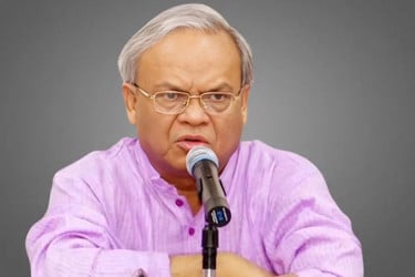 মব কালচার তৈরি করে বটবাহিনী গণতন্ত্রবিনাশী কাজ করছে : রিজভী
