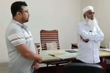 হঠাৎ সরকারি দপ্তরে এমপি, অনপুস্থিত বেশিরভাগ কর্মকর্তা-কর্মচারী