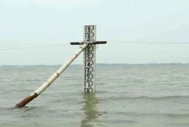 যমুনার পানি বাড়ছে, তলিয়ে যাচ্ছে নিম্নাঞ্চল