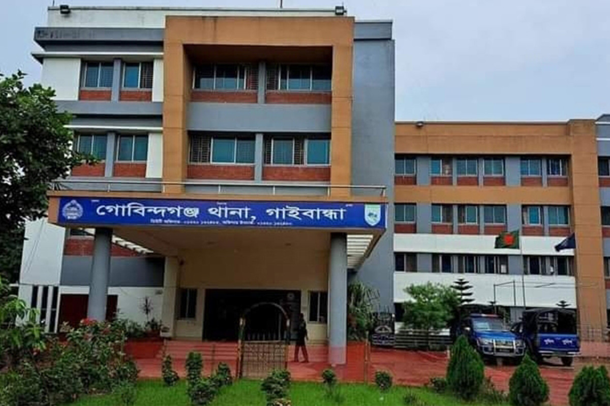 গাইবান্ধায় গাছ থেকে এক ব্যক্তির ঝুলন্ত মরদেহ উদ্ধার