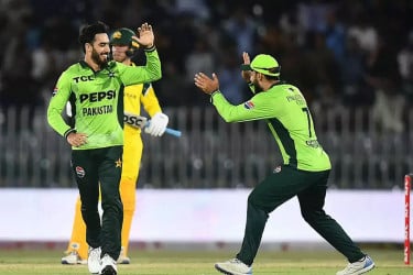 পাকিস্তান-অস্ট্রেলিয়ার ম্যাচসহ টিভিতে যা দেখবেন