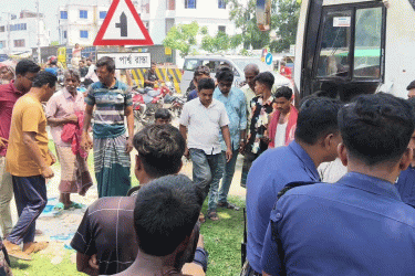 গাড়ির টায়ার চুরি করে চোরচক্র, সিসিটিভিতে দেখে সন্দেহভাজনকে পিটিয়ে হত্যা