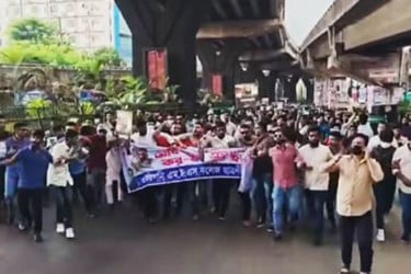 নিষিদ্ধ ছাত্রলীগের মিছিলে অংশ নেওয়ার অভিযোগে চট্টগ্রামে গ্রেফতার ৭০
