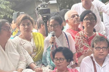 ‘বাংলাদেশে একটা বড় খুন হয়েছিল, কাকে দিয়ে করিয়েছিলেন সবটাই জানি’