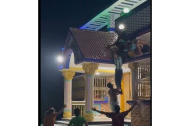 মেয়েকে ফিল্মি স্টাইলে অপহরণ নাকি স্ত্রীকে উদ্ধার!