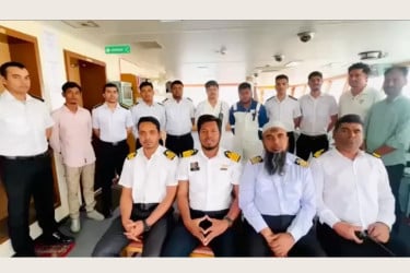 হরমুজে ৩ মাস আটকা ‘বাংলার জয়যাত্রা’; ক্লান্তি ও উৎকণ্ঠায় নাবিকদের বন্দী জীবন