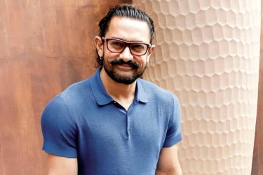 নিজের তৃতীয় বিয়ের খবরকে ‘সত্যি’ বললেন আমির খান
