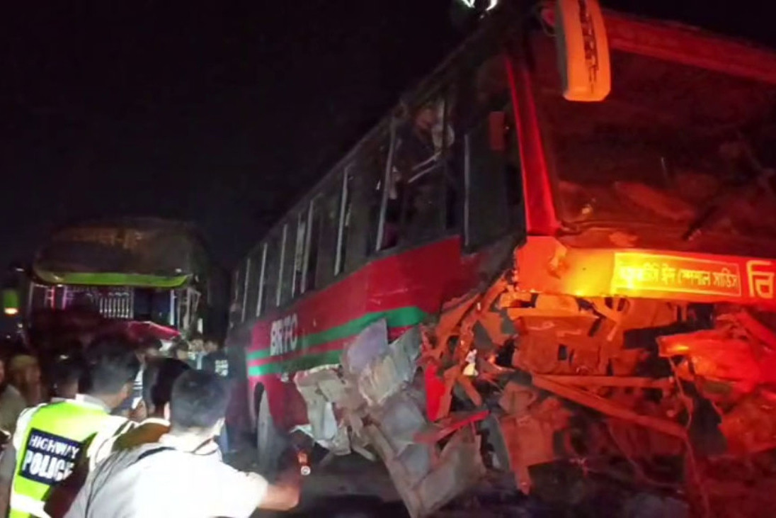গোপালগঞ্জে ২ বাসের সংঘর্ষে নিহত ২
