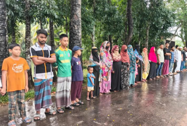 বিশ্ব পরিবেশ দিবসে পটুয়াখালীতে ভাগাড় অপসারণের দাবিতে মানববন্ধন