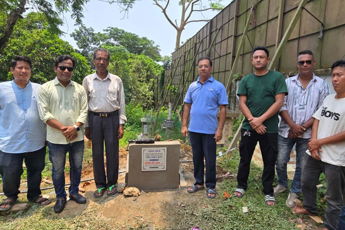 শ্মশানে পানির ব্যবস্থা করলেন মীর হেলাল