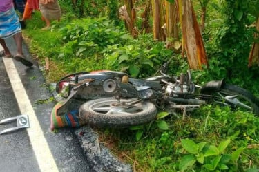 কুড়িগ্রামে সড়ক দুর্ঘটনায় বাবা-ছেলের মৃত্যু