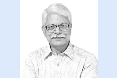 প্রধানমন্ত্রীর প্রথম ১০০ দিন