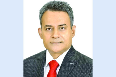 আমূল পরিবর্তন আনার চেষ্টা করছি