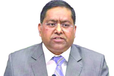 অবৈধ বিদেশিদের বিতাড়ন আইন অনুযায়ী