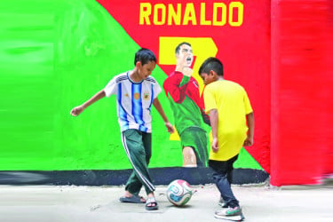 বিশ্বকাপ ঘিরে জুয়া রমরমা